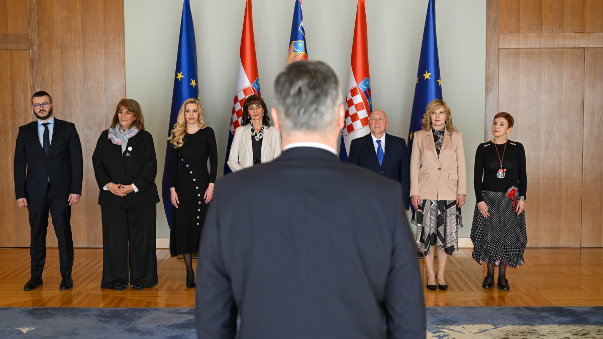 predsjednik-republike-primio-izaslanstvo-hrvatske-psiholoke-komore-povodom-nacionalnog-dana-psihologa_55142532507_o.jpg1773327765.jpg